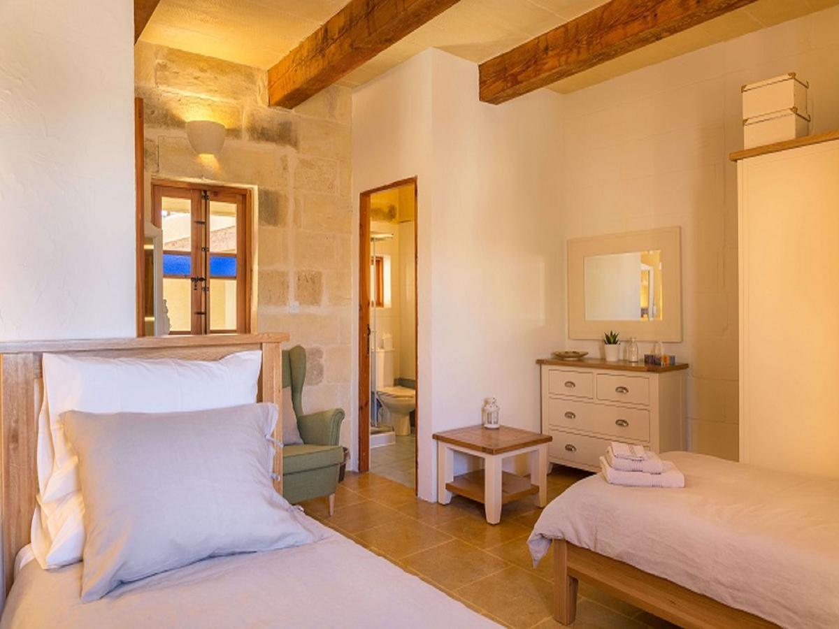 Gozo Spirit Bed & Breakfast Nadur Bagian luar foto