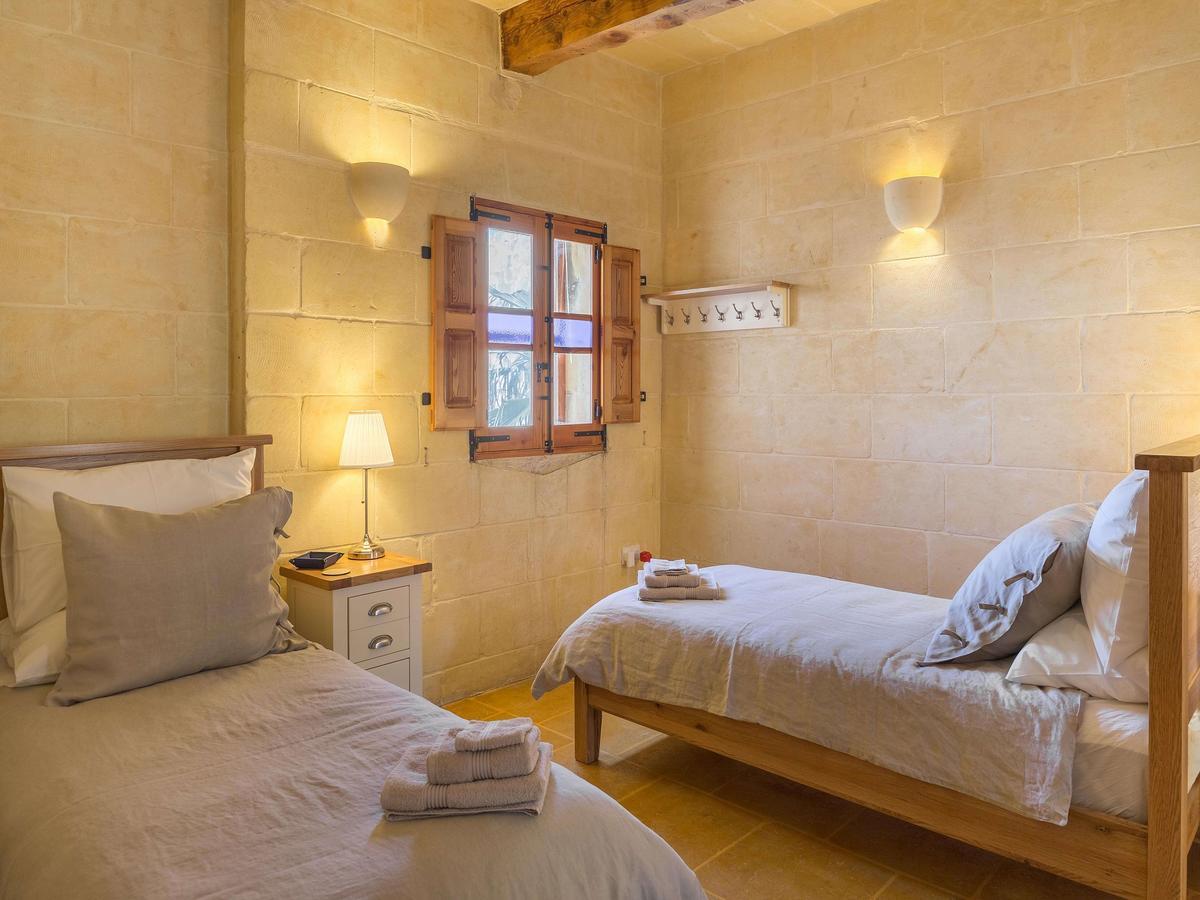 Gozo Spirit Bed & Breakfast Nadur Bagian luar foto