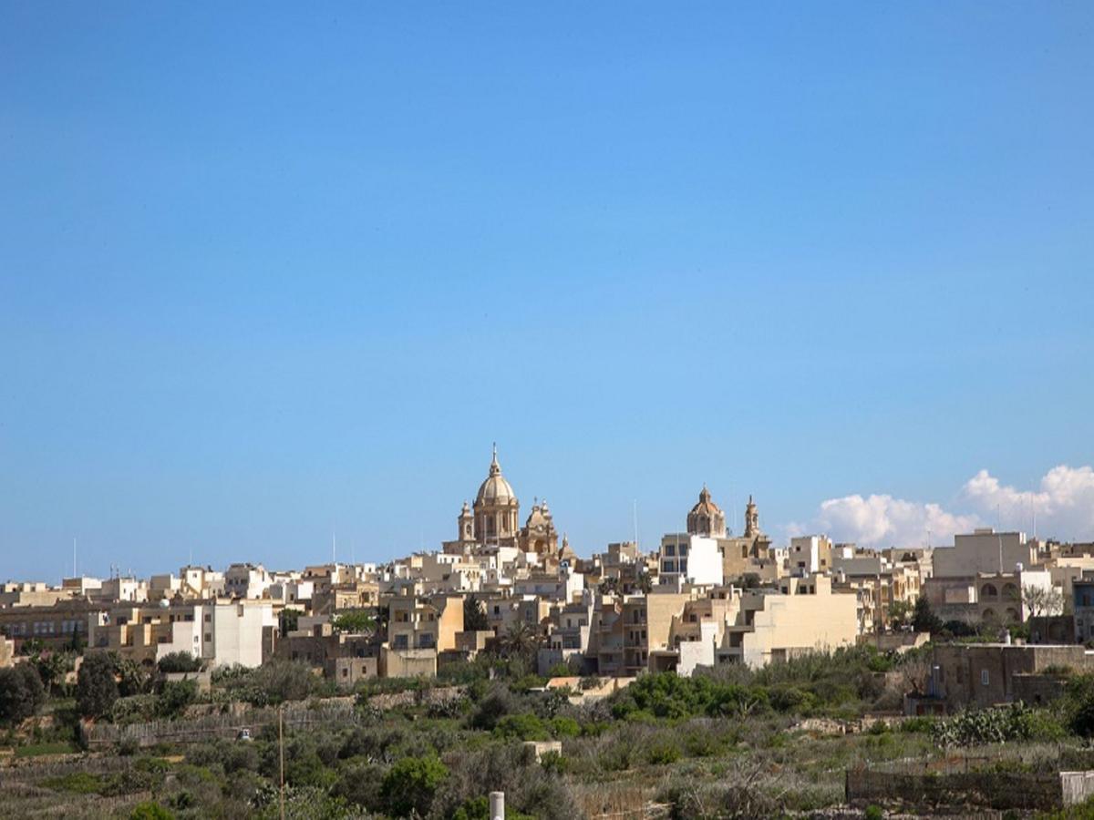 Gozo Spirit Bed & Breakfast Nadur Bagian luar foto