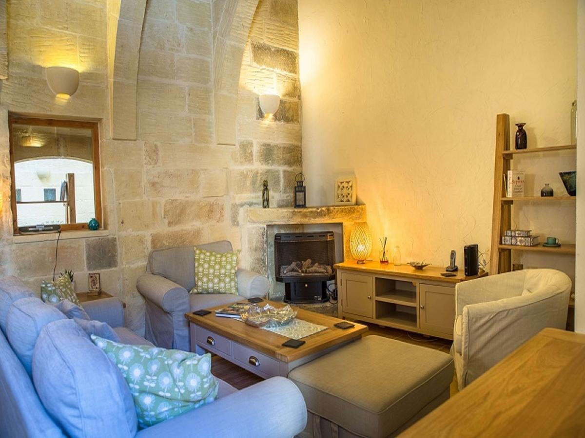Gozo Spirit Bed & Breakfast Nadur Bagian luar foto